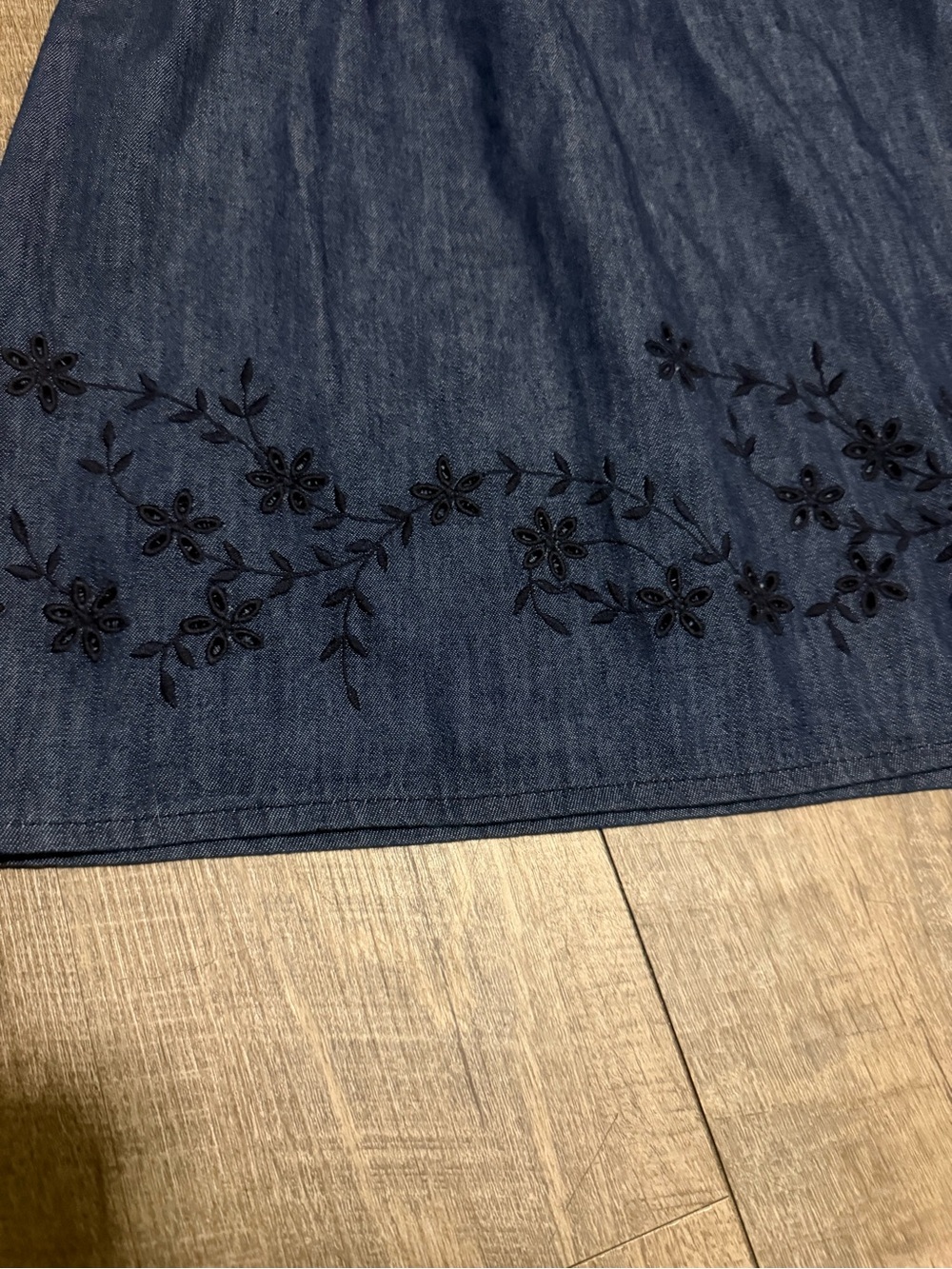 Free Assembly Navy Smocked-Waist Midi Skirt - Picture 6 of 8